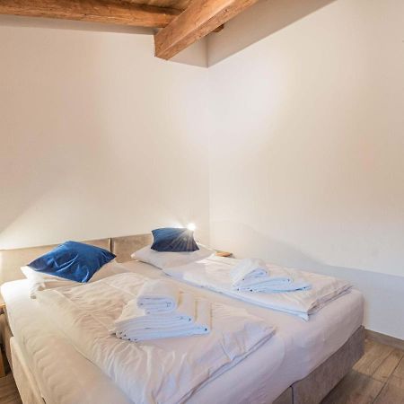 Fantastic Chalet With Sauna ニーダーンジル エクステリア 写真