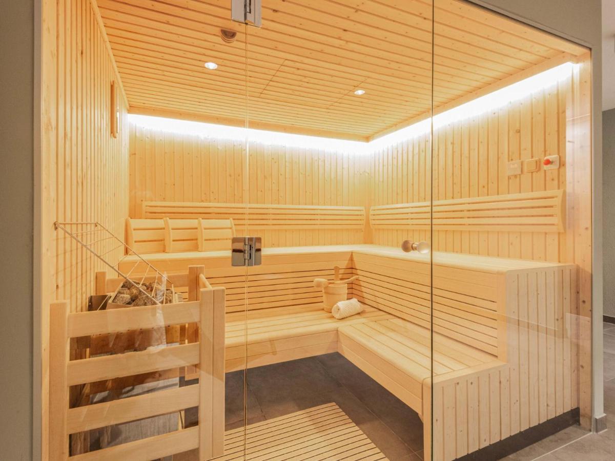 Fantastic Chalet With Sauna ニーダーンジル エクステリア 写真